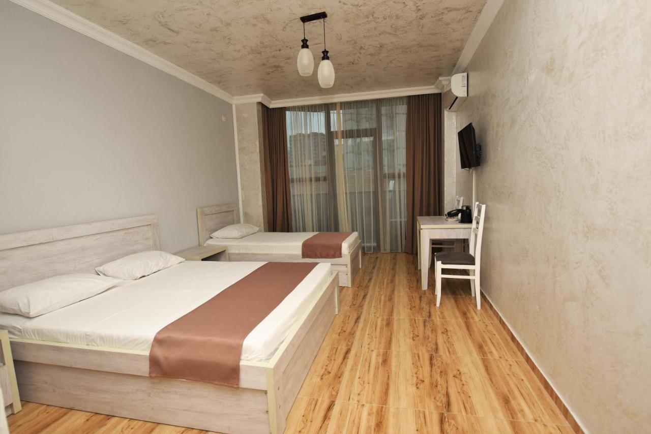 Kazbegi Hotel Batumi Exterior photo