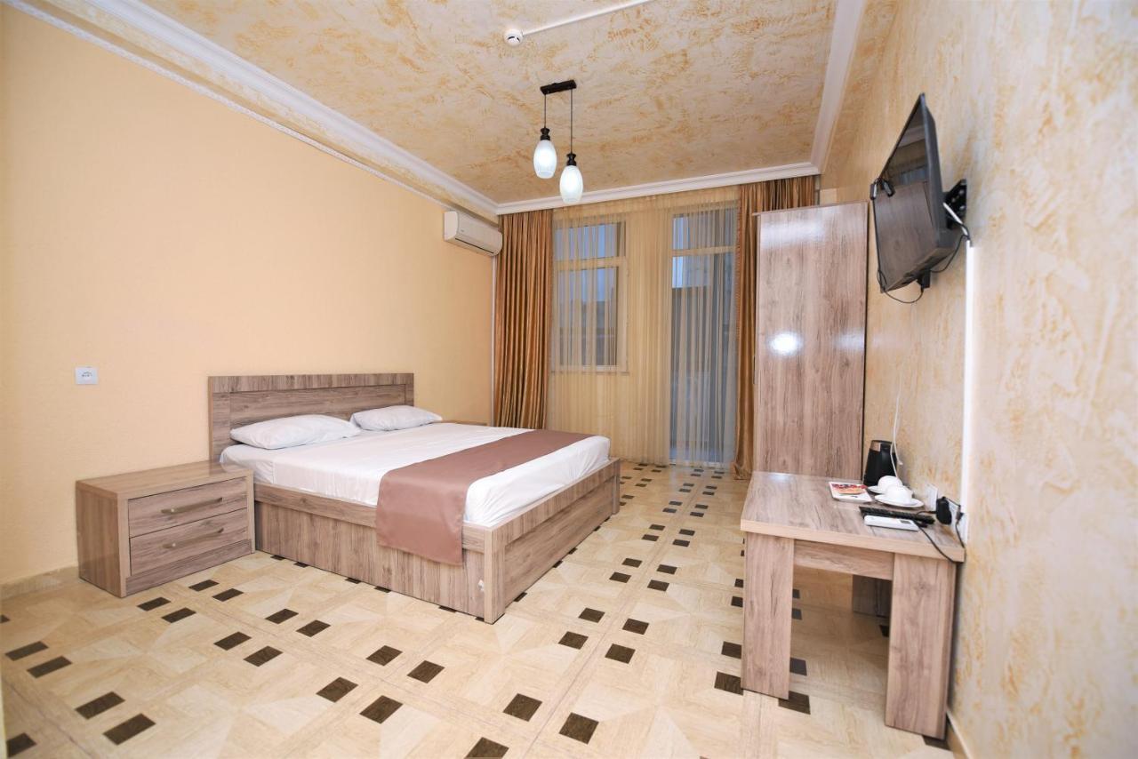 Kazbegi Hotel Batumi Exterior photo